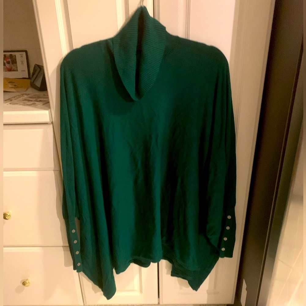 Green Sweater/Shaw Size L